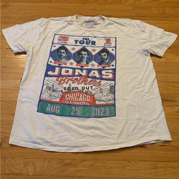 Jonas Brother Exclusive Chicago shirt - Picture 1 of 4